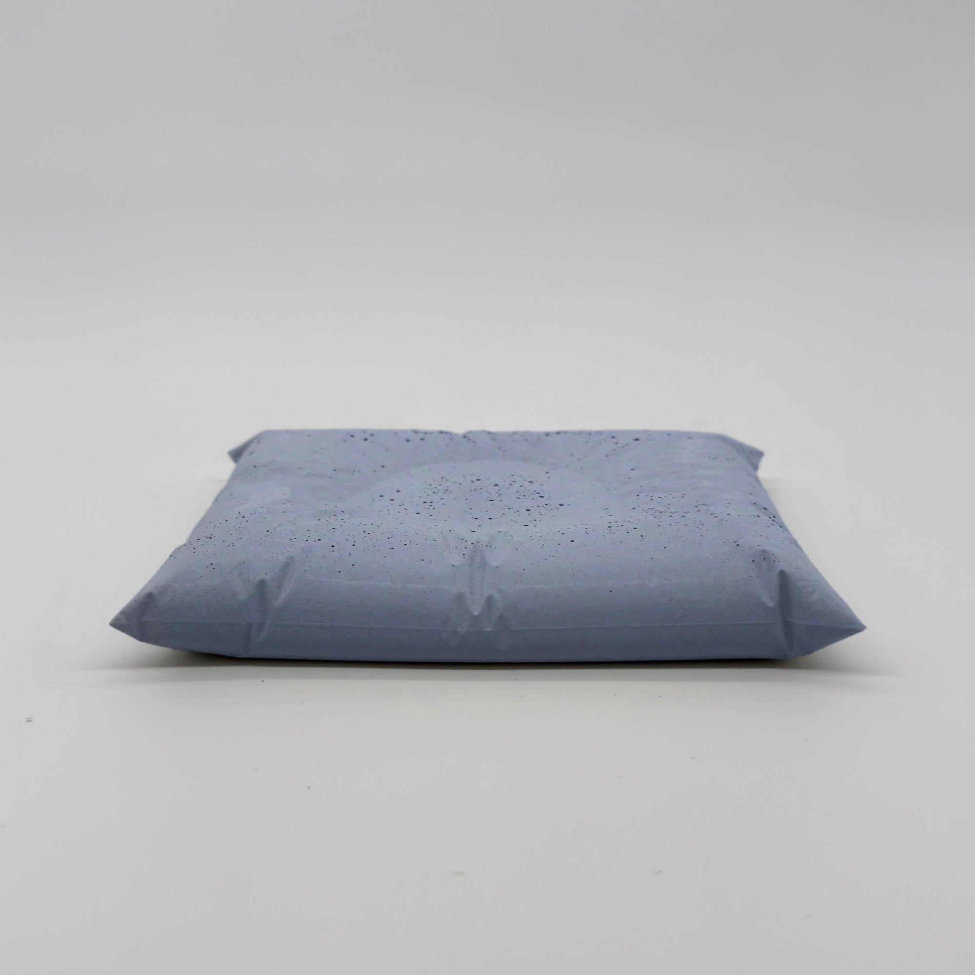 TrayCushion:Beton Polštářkový tácek z UHPC betonu