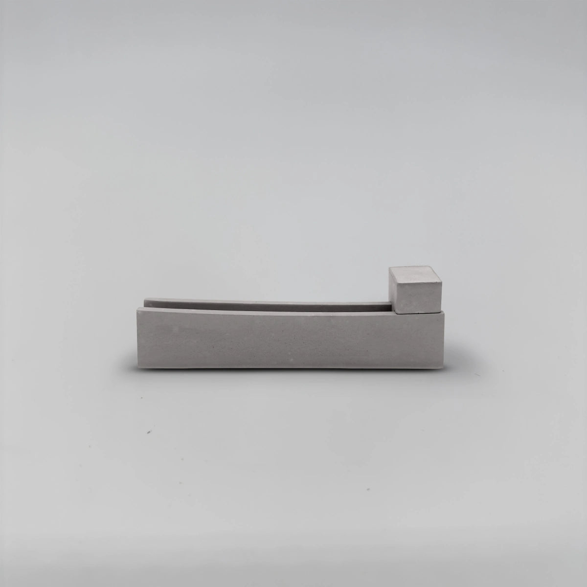 BlockBase multifunkční podstavec a držák z betonu + zarážka