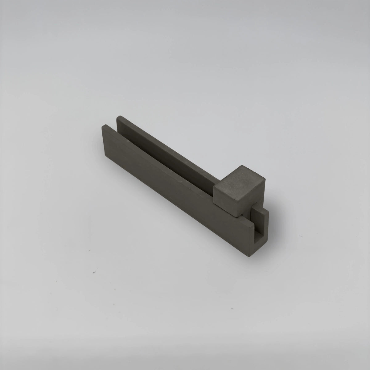 BlockBase multifunkční podstavec a držák z betonu + zarážka