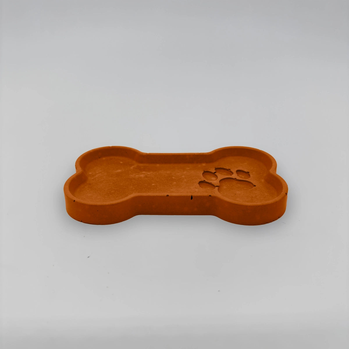 Bone Kostička tácek na granule a pamlsky z betonu