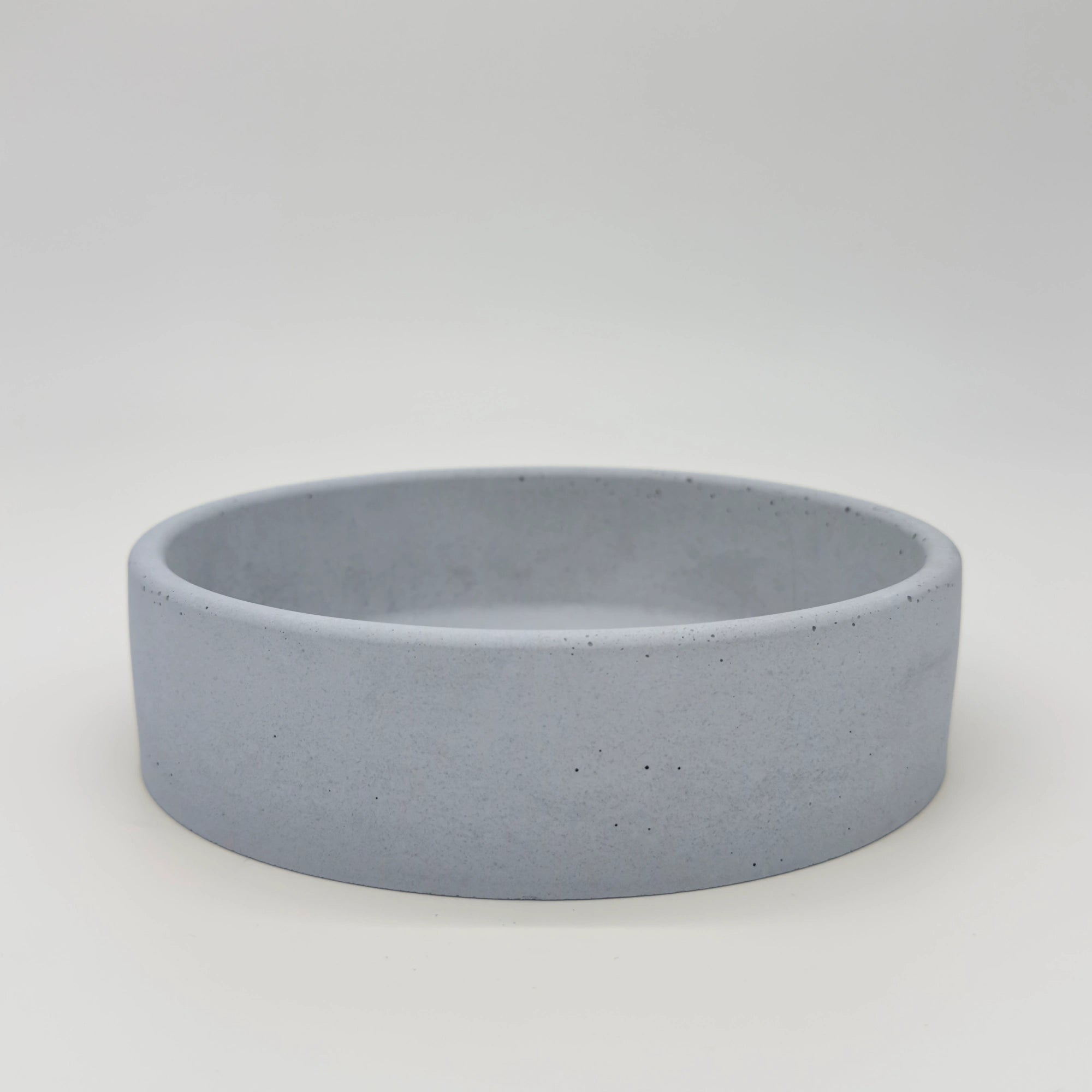 FlatBowl Mísa s plochým dnem z UHPC betonu kulatá