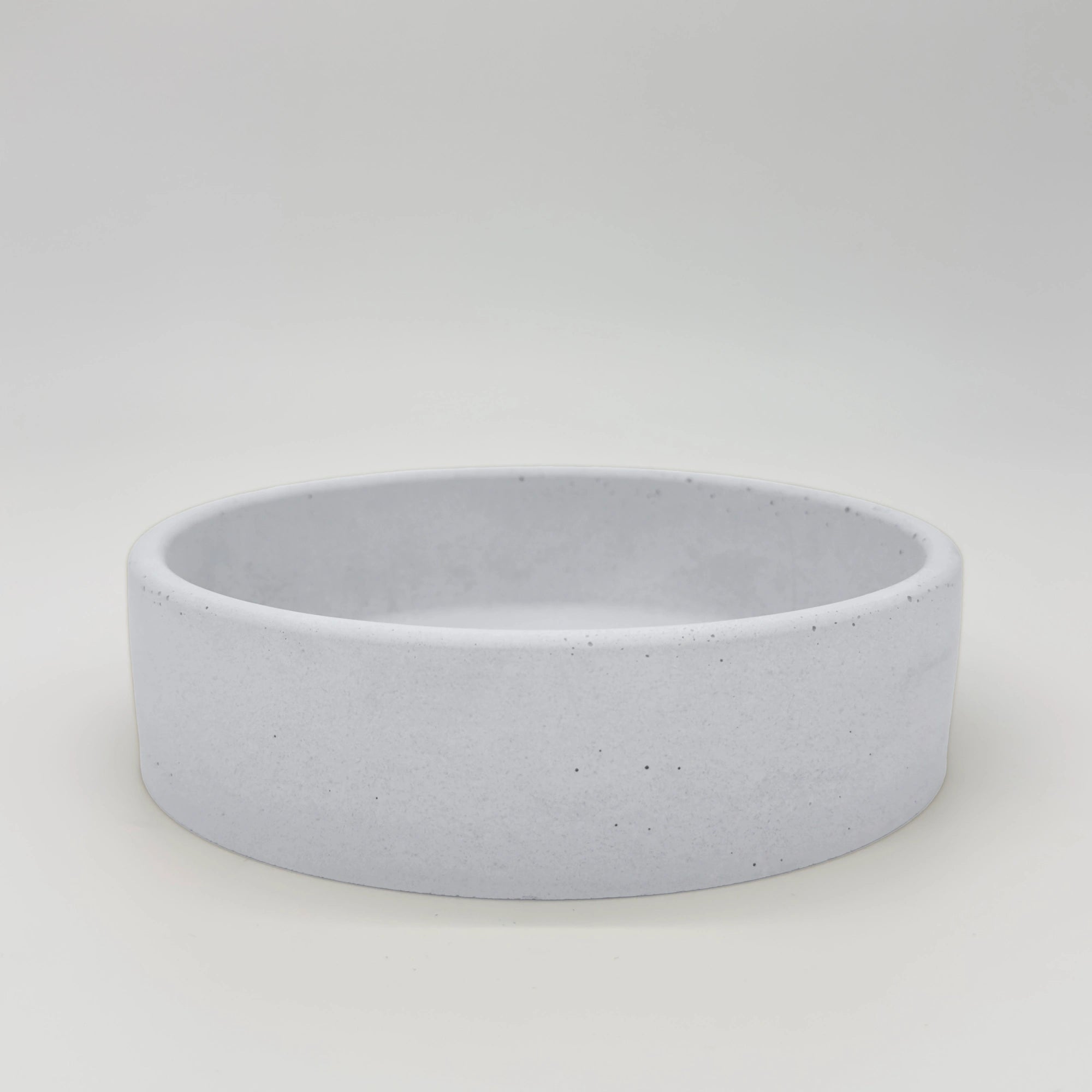 FlatBowl Mísa s plochým dnem z UHPC betonu kulatá