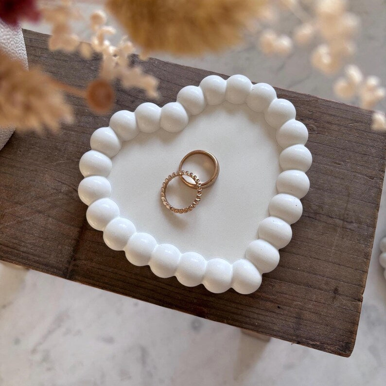 Cuore Podtácek bublinový srdcový z betonu