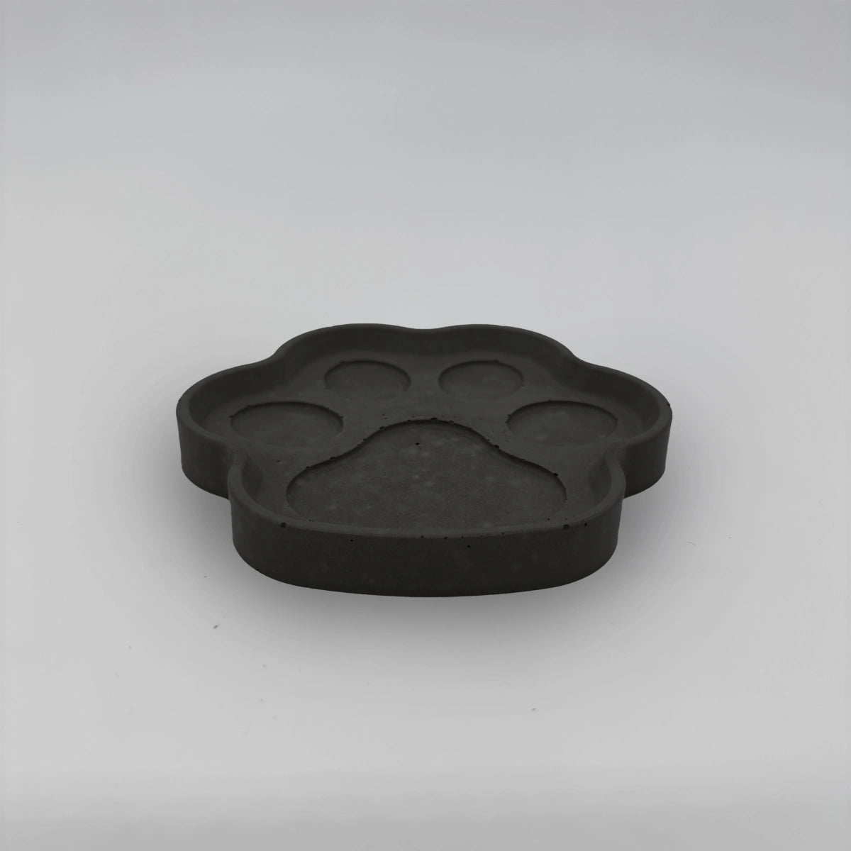 Paws Packa tácek na granule a pamlsky z betonu