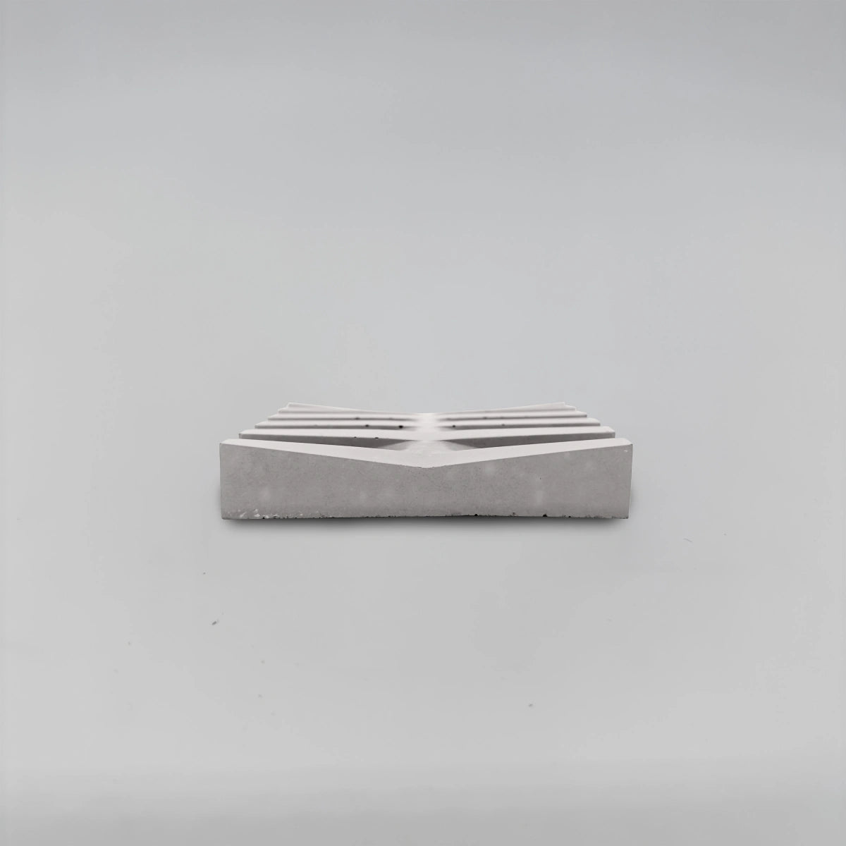 SoapRack Mýdelník Podložka pod mýdlo z betonu symetrická se žlábky