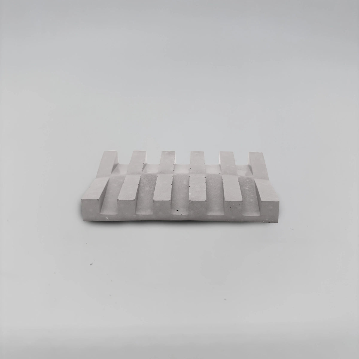 SoapRack Mýdelník Podložka pod mýdlo z betonu symetrická se žlábky