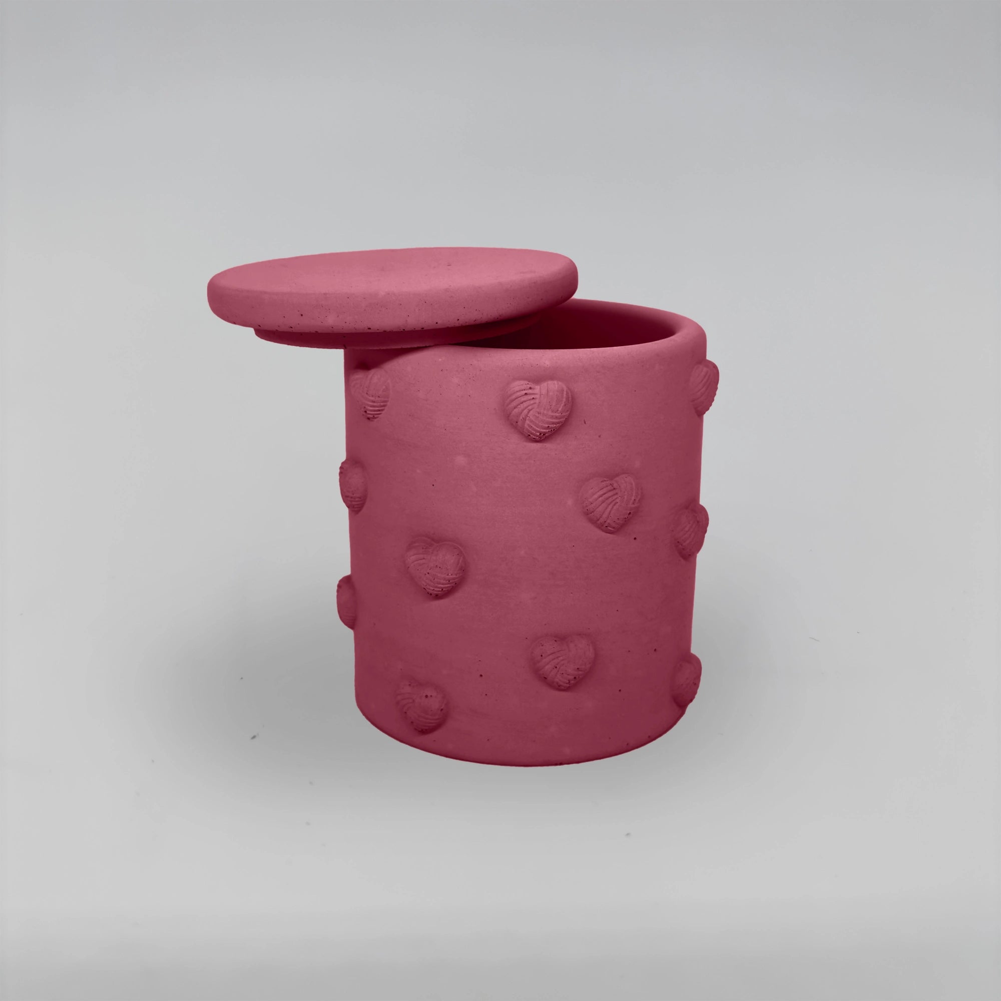 Boîte à cœurs Nádobka se srdíčky z betonu + víčko