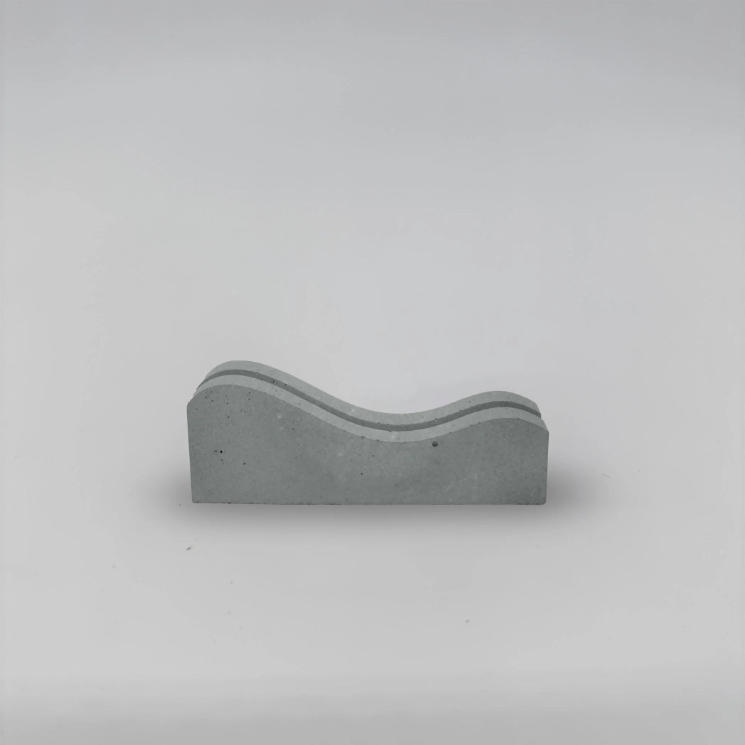 WaveBase multifunkční podstavec a držák zvlněný z betonu