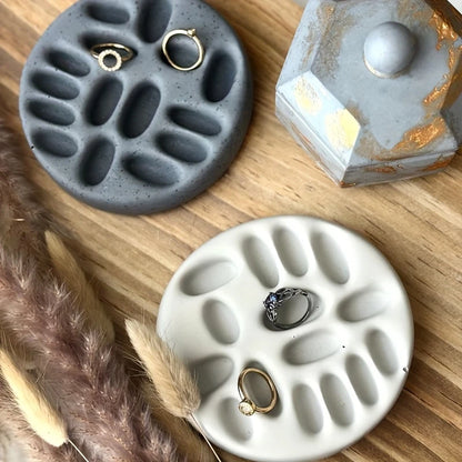 Anillero Organizér na prsteny z UHPC betonu