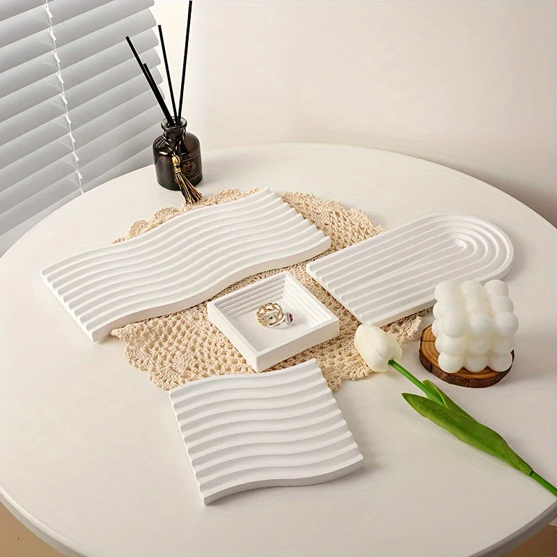 Fluctus Tácek vlnitý čtverec s vroubky z UHPC betonu