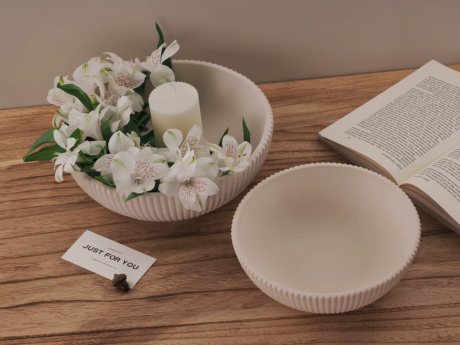 Patera Mísa Vroubkovaná zaoblená z UHPC betonu