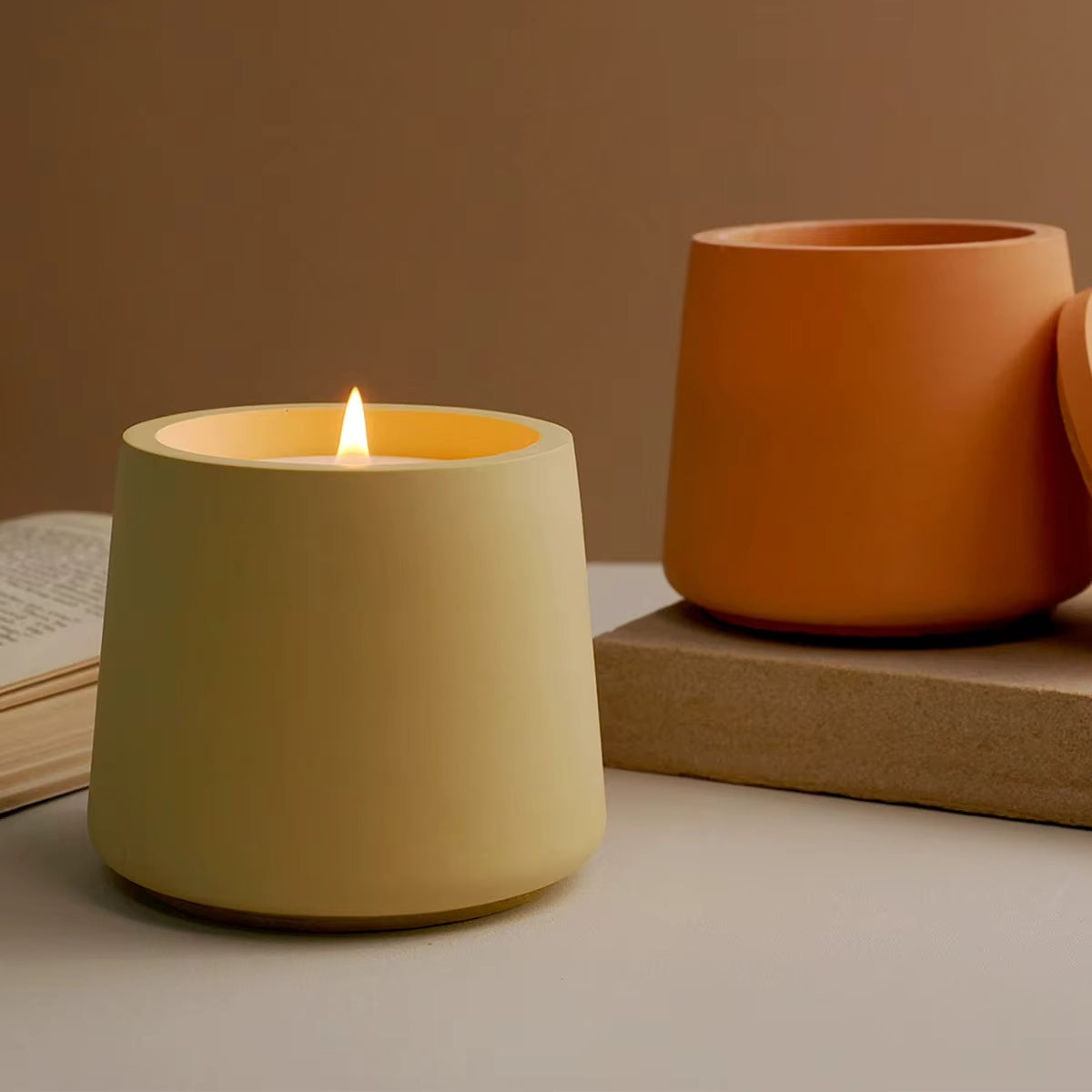 ConcaveJar Nádobka prohnutá z UHPC betonu + víčko