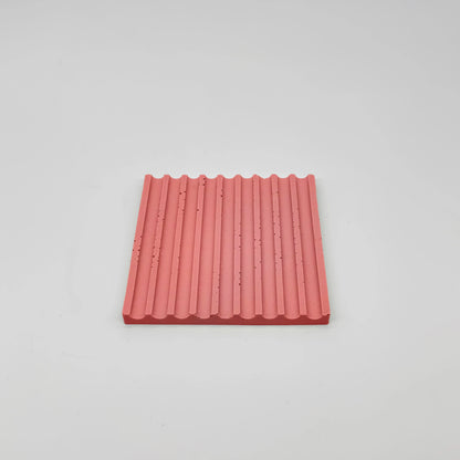 Angularis Tácek s vroubky z UHPC betonu čtvercový