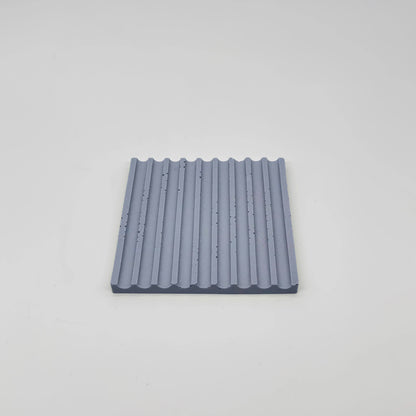 Angularis Tácek s vroubky z UHPC betonu čtvercový