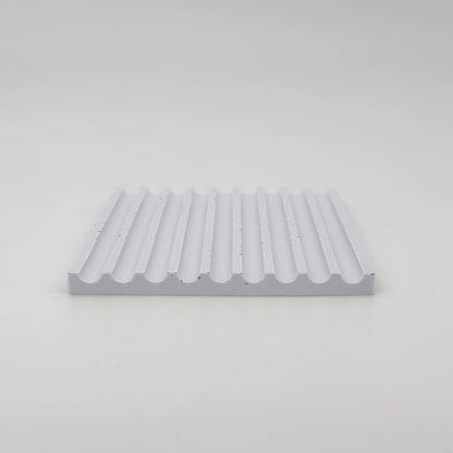 Angularis Tácek s vroubky z UHPC betonu čtvercový