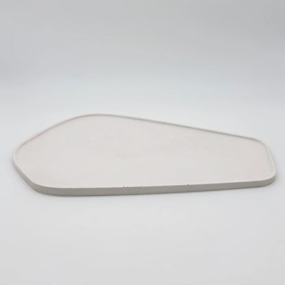 Anomala Podnos asymetrický z UHPC betonu 42x26cm