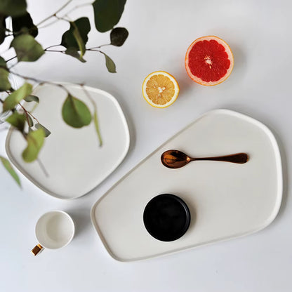 Anomala Podnos asymetrický z UHPC betonu 42x26cm