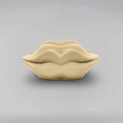 Bacio Pusa multifunkční nádoba z betonu