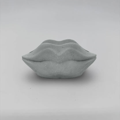 Bacio Pusa multifunkční nádoba z betonu