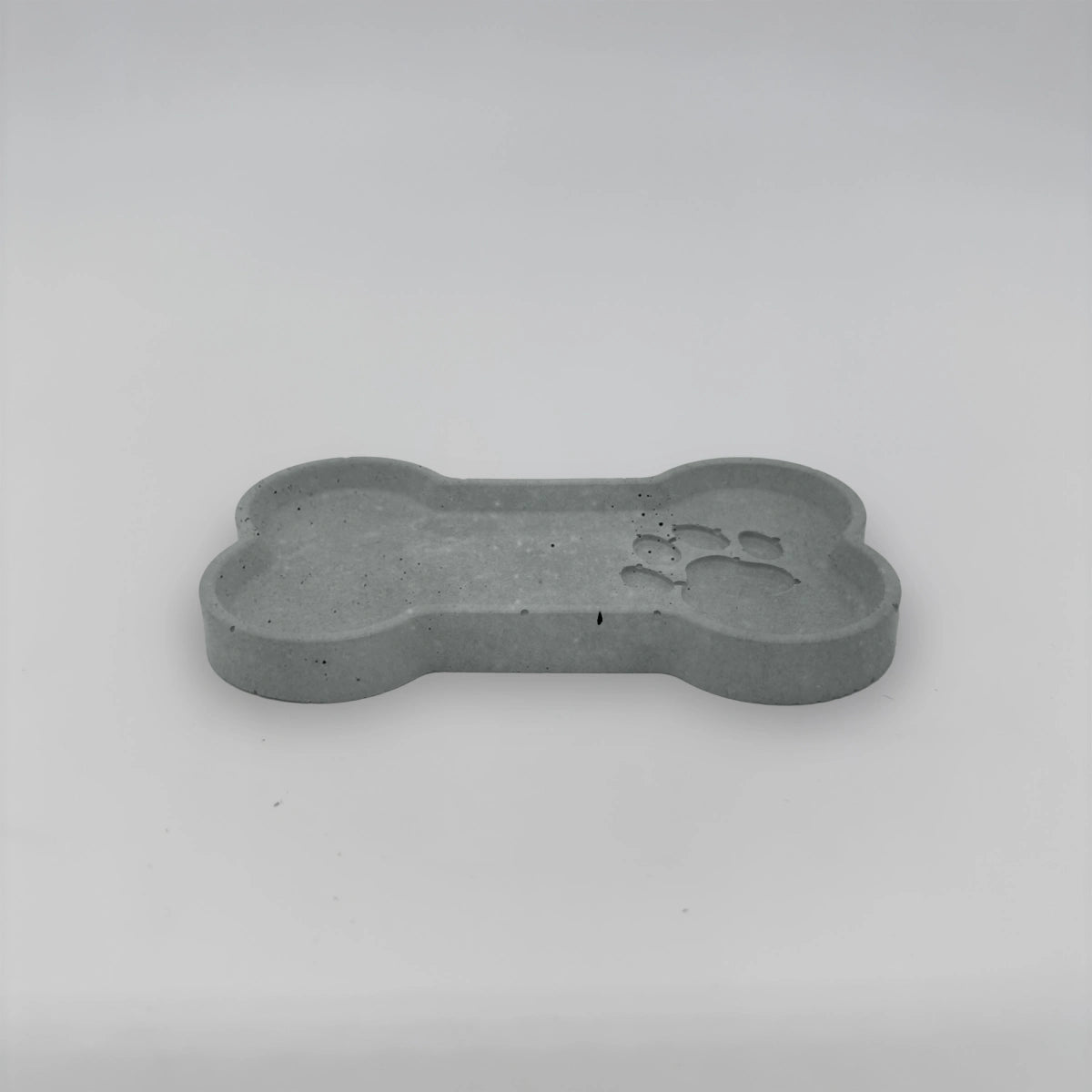 Bone Kostička tácek na granule a pamlsky z betonu