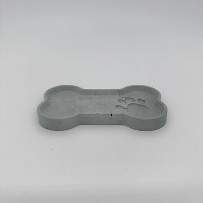 Bone Kostička tácek na granule a pamlsky z betonu