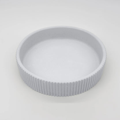 Carinis Mísa s plochým dnem s vroubkovaným okrajem z UHPC betonu kulatá