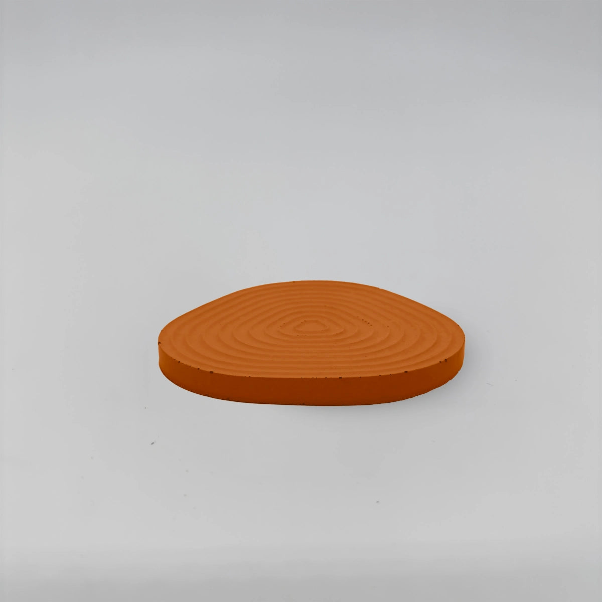 Circum Podtácek dokola s vroubka z betonu