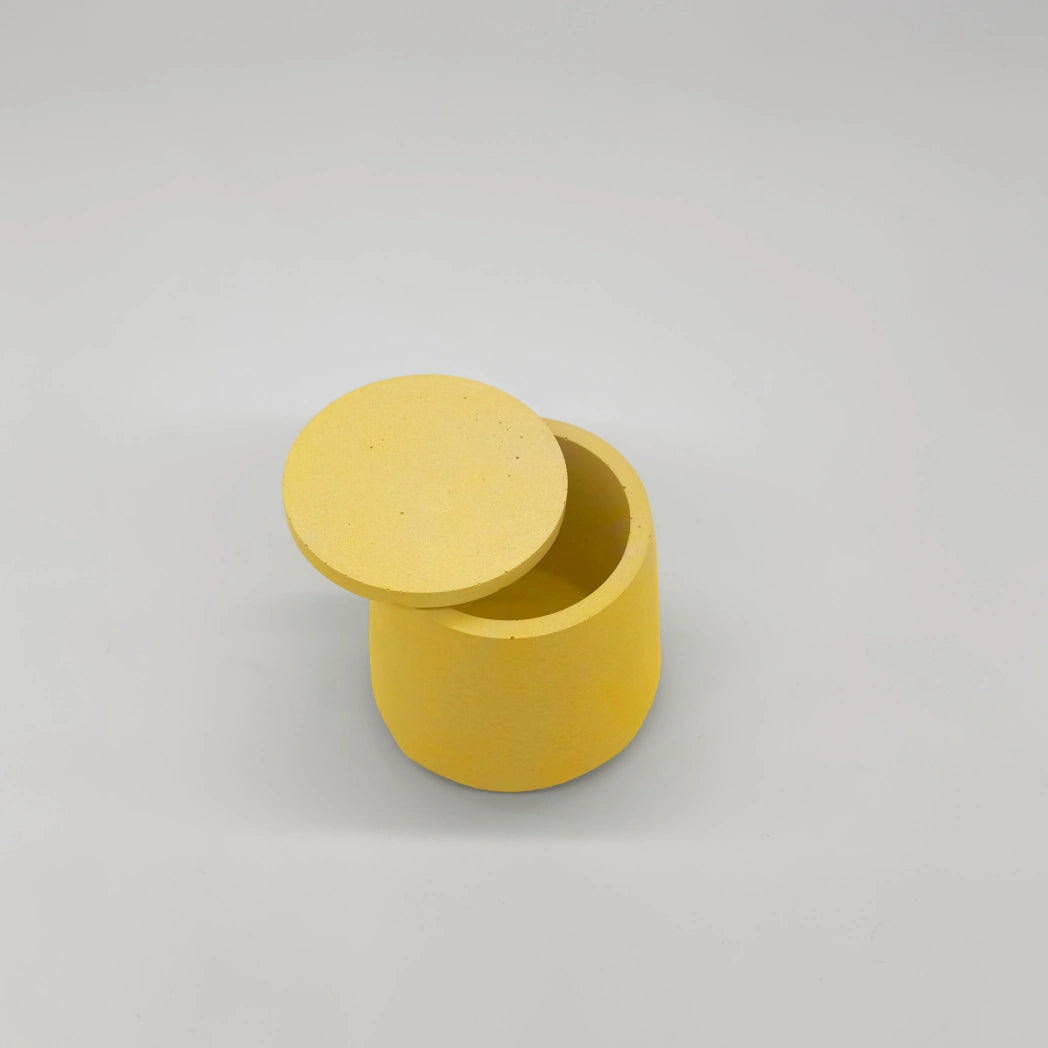 ConcaveJar Nádobka prohnutá z UHPC betonu + víčko