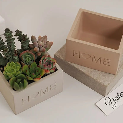 ,HOME, Nádobka malá z betonu