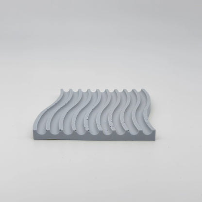 Fluctus Tácek vlnitý čtverec s vroubky z UHPC betonu