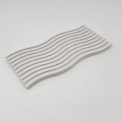 Fluctus Tác vlnitý obdélník s vroubky z UHPC betonu