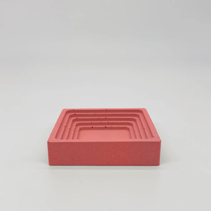 Gradus Tácek se schodovým okrajem z UHPC betonu