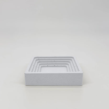 Gradus Tácek se schodovým okrajem z UHPC betonu