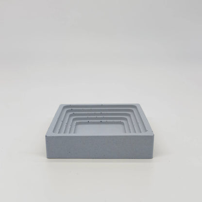 Gradus Tácek se schodovým okrajem z UHPC betonu