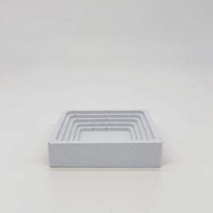 Gradus Tácek se schodovým okrajem z UHPC betonu