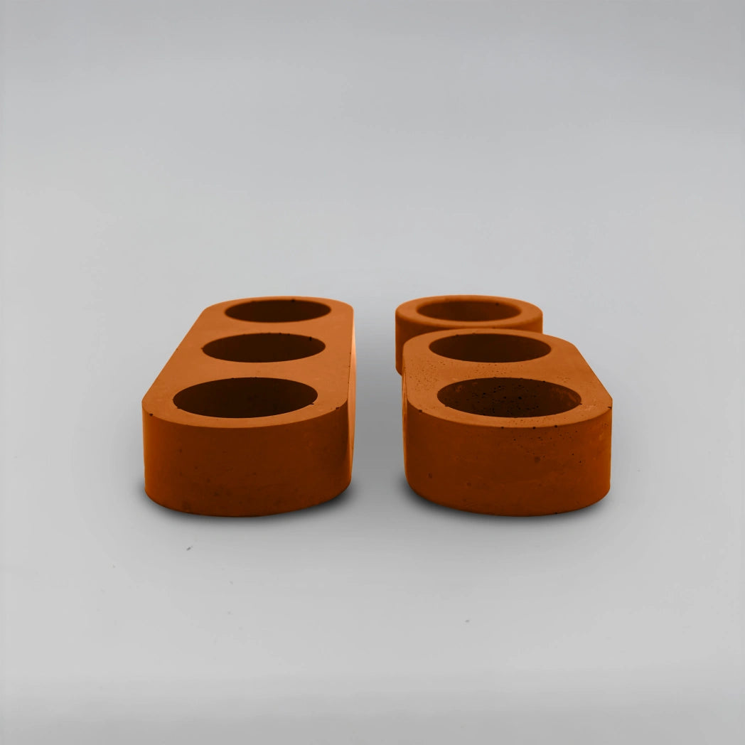 Lineup TRIO Sada 3+2+1 více-dutinových držáků na svíčku z betonu