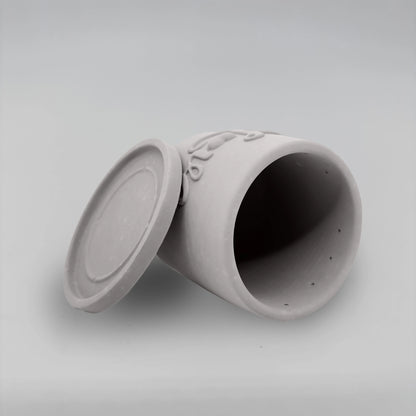 Pot ,Love, Květináček s drenáží z betonu + podtácek