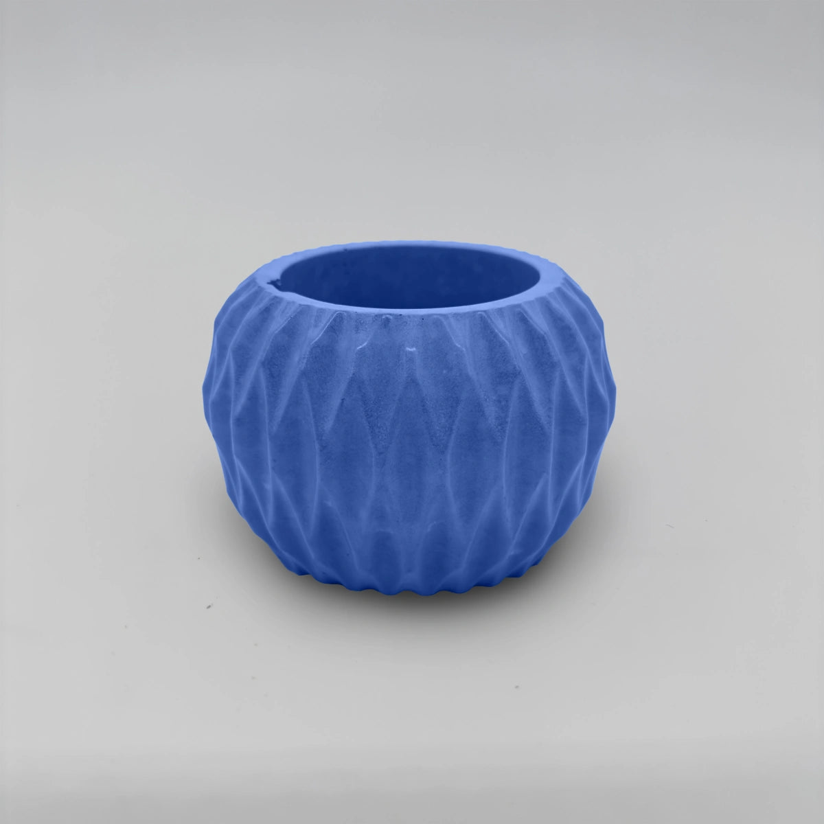 Paralel Nádobka z betonu s geometrickým vzorováním