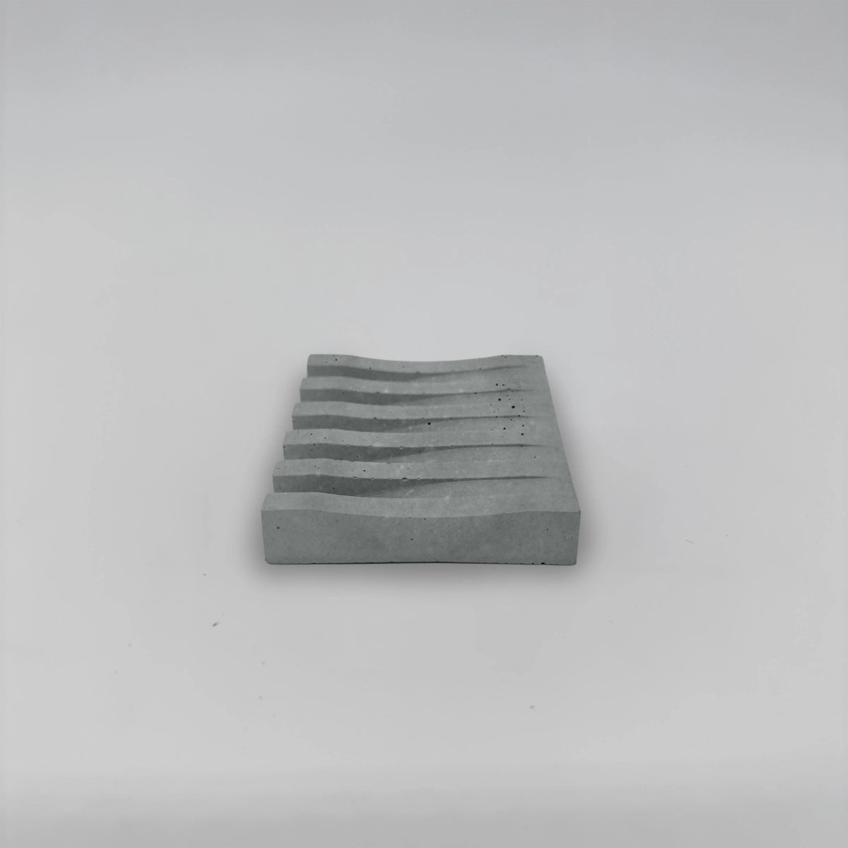 SoapRack Mýdelník Podložka pod mýdlo z betonu s drážkami