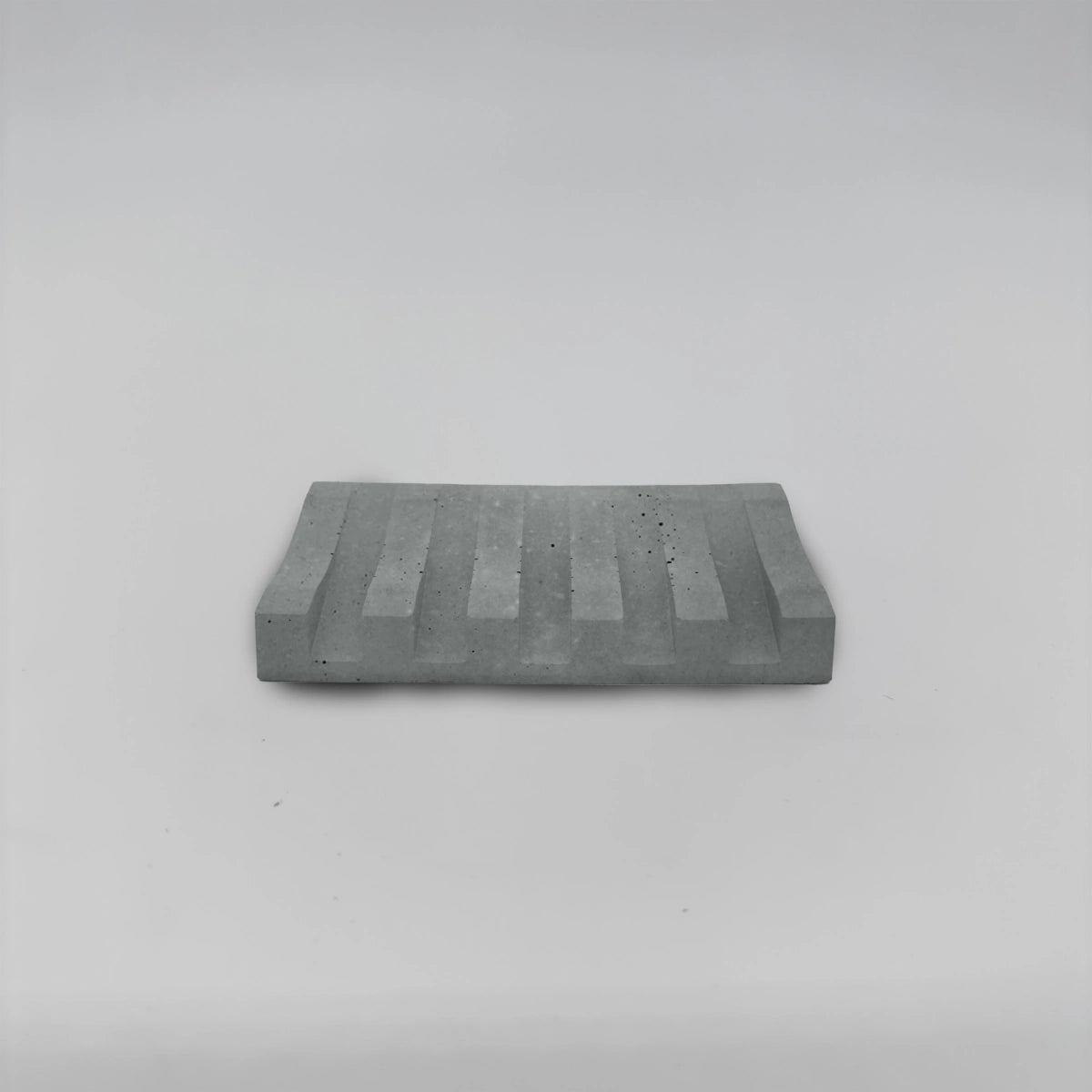 SoapRack Mýdelník Podložka pod mýdlo z betonu s drážkami