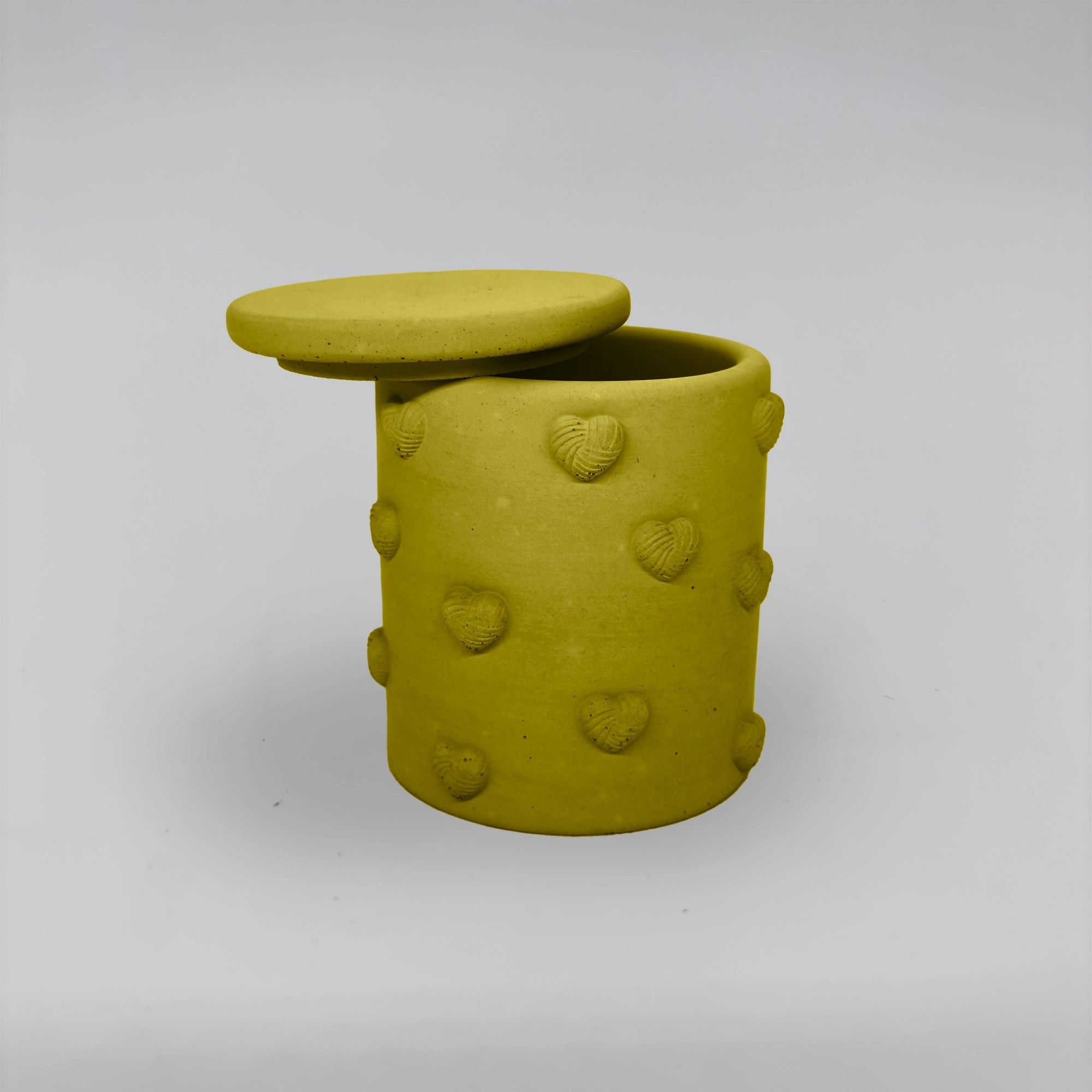 Boîte à cœurs Nádobka se srdíčky z betonu + víčko