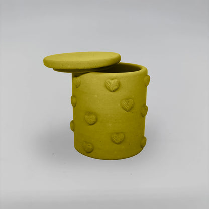 Boîte à cœurs Nádobka se srdíčky z betonu + víčko