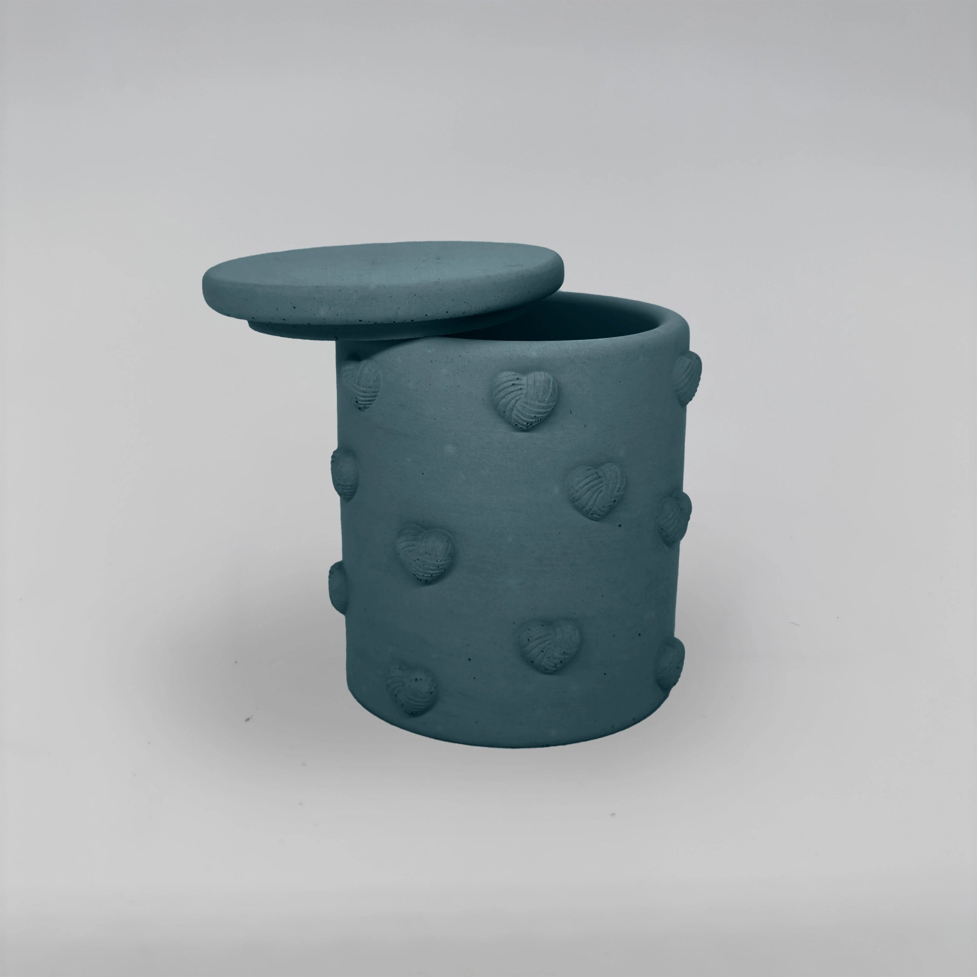 Boîte à cœurs Nádobka se srdíčky z betonu + víčko