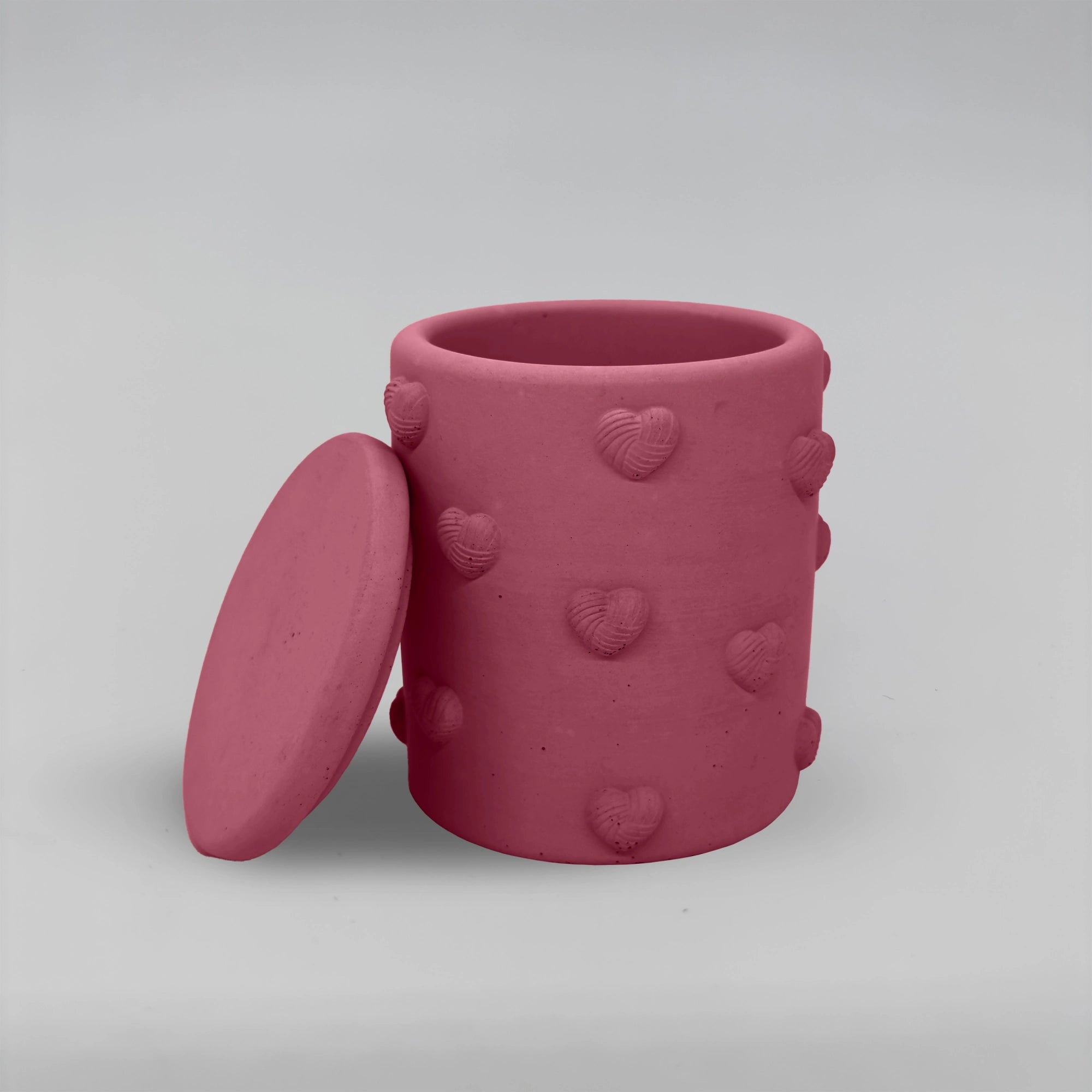 Boîte à cœurs Nádobka se srdíčky z betonu + víčko