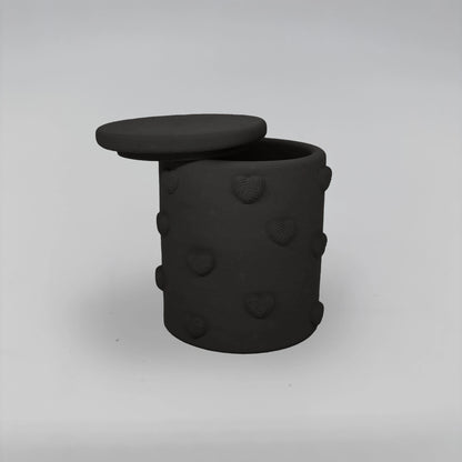 Boîte à cœurs Nádobka se srdíčky z betonu + víčko