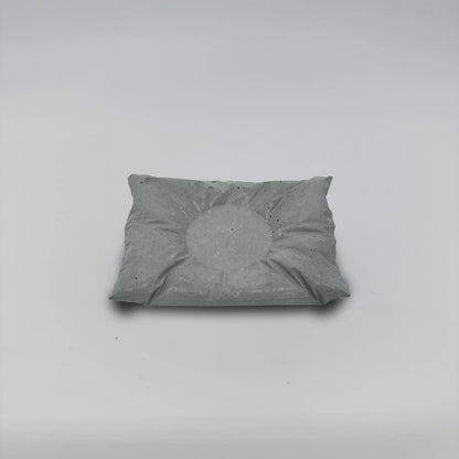 TrayPillow:Beton Polštářkový tácek z betonu