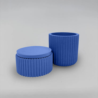 Vasculum 2 Nádobky vroubkované z betonu + obrácené víčko sada