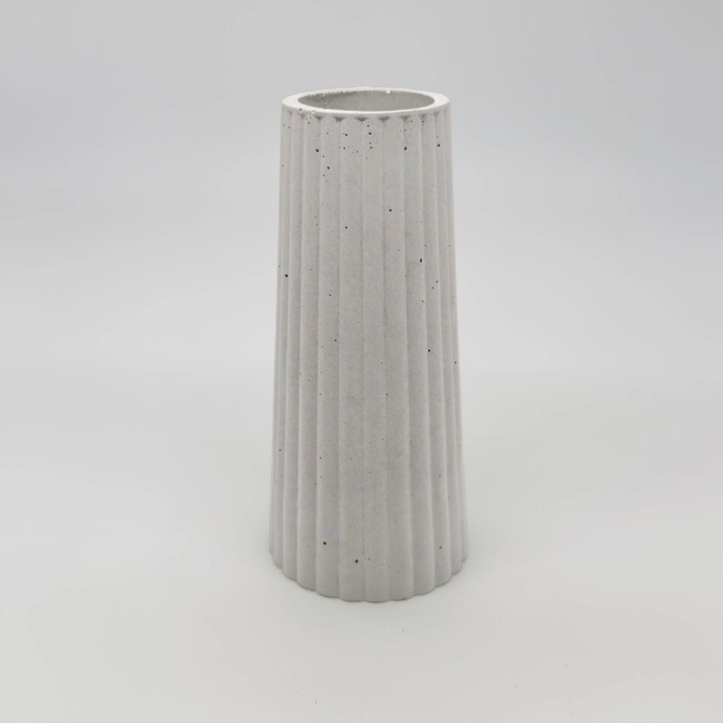 Vasum Váza s vroubky z UHPC betonu kuželová