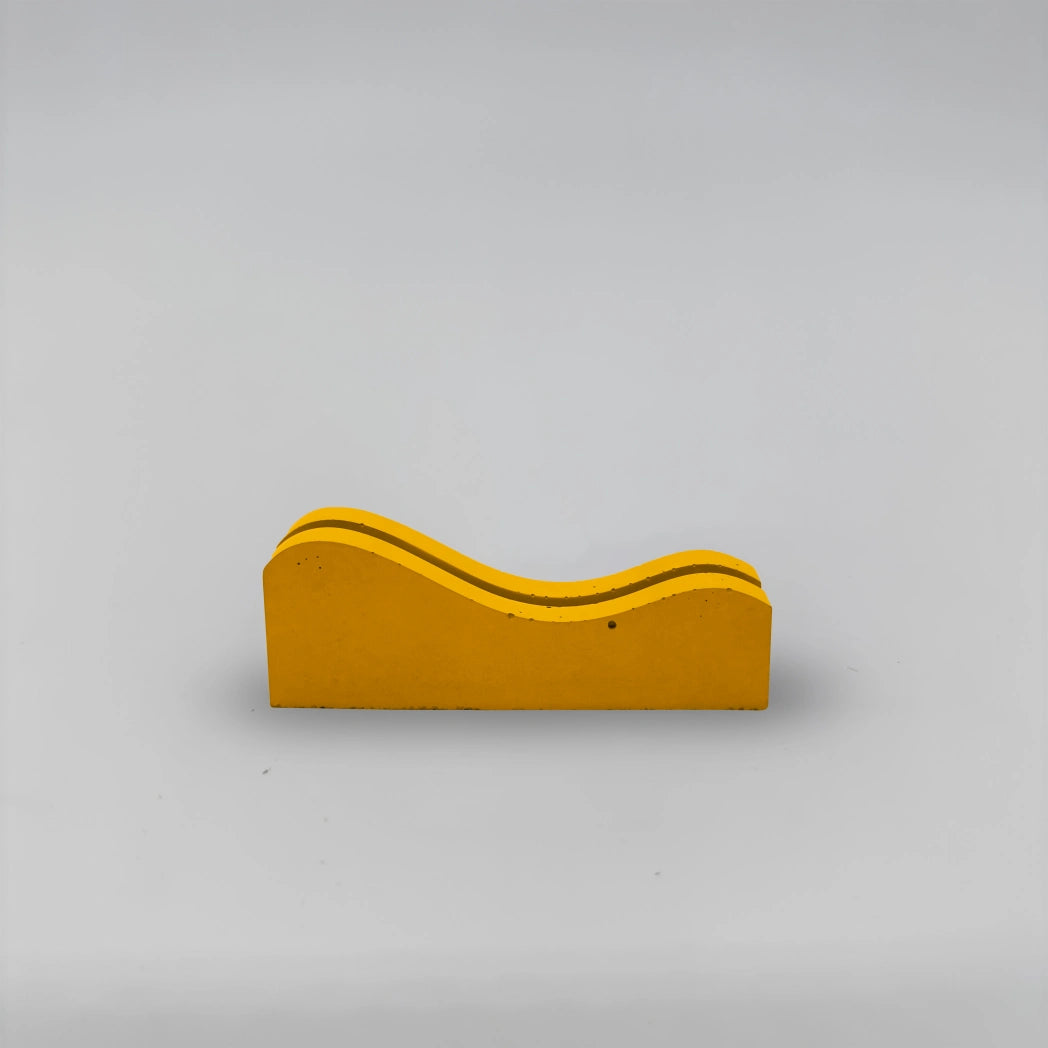 WaveBase multifunkční podstavec a držák zvlněný z betonu