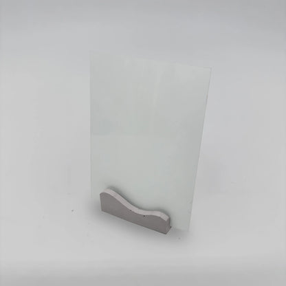 WaveBase multifunkční podstavec a držák zvlněný z betonu